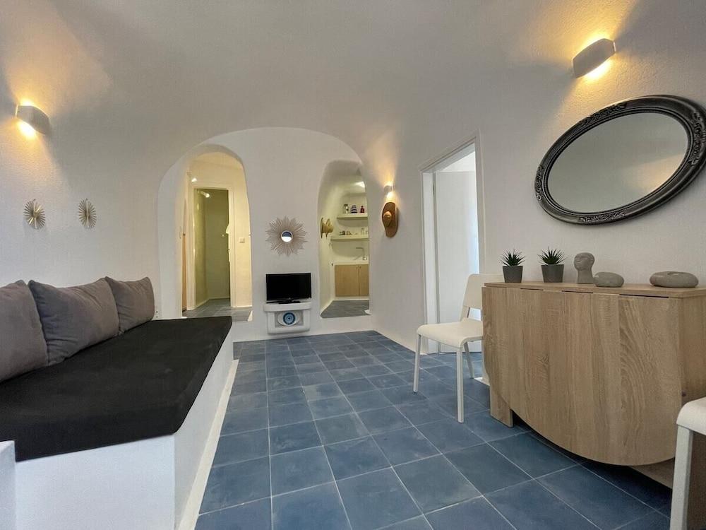 Amphora Suites & Villas 2