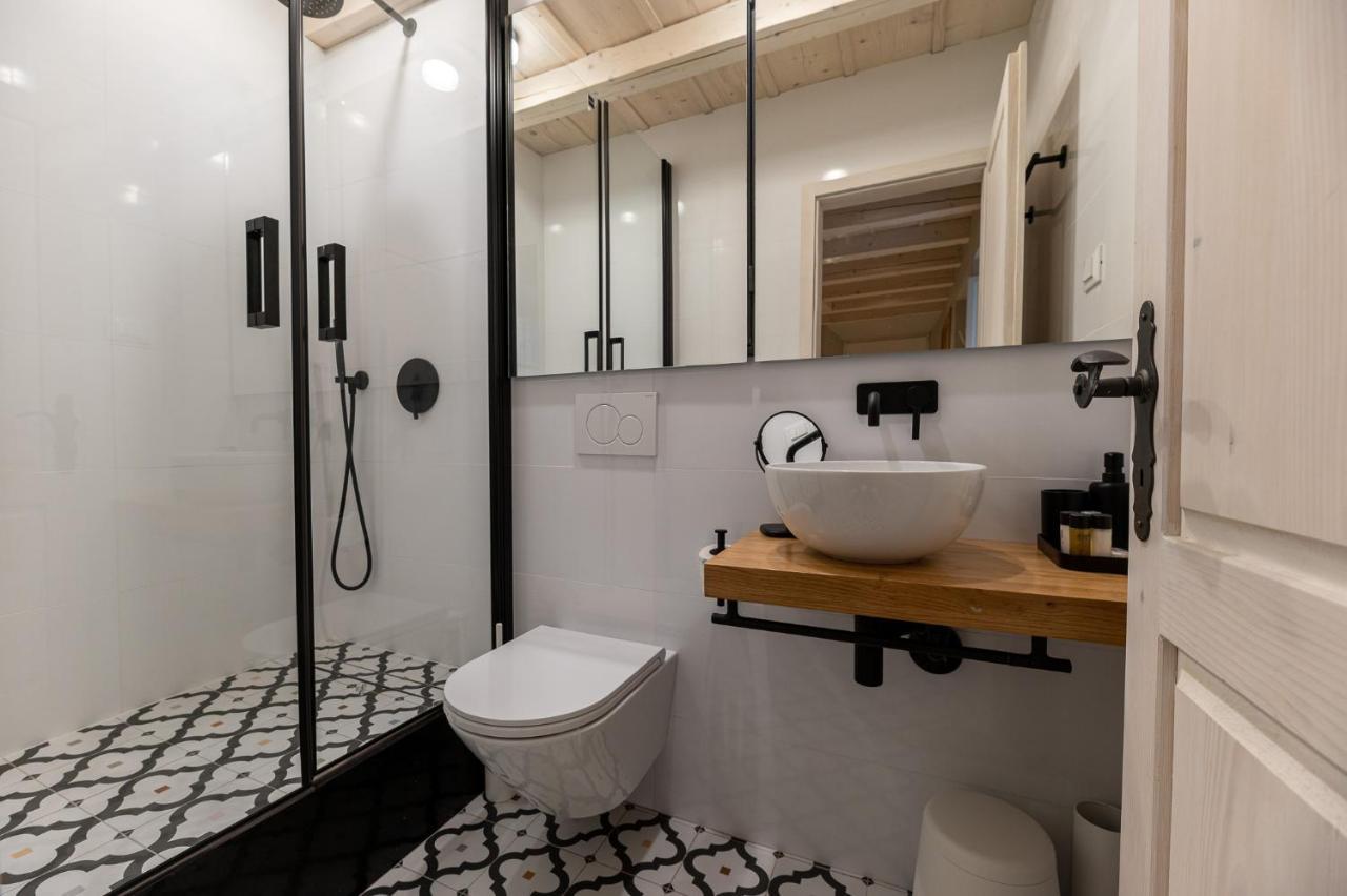 Superior 1 Br Apartment Gabriela Next To Buza Beach 2