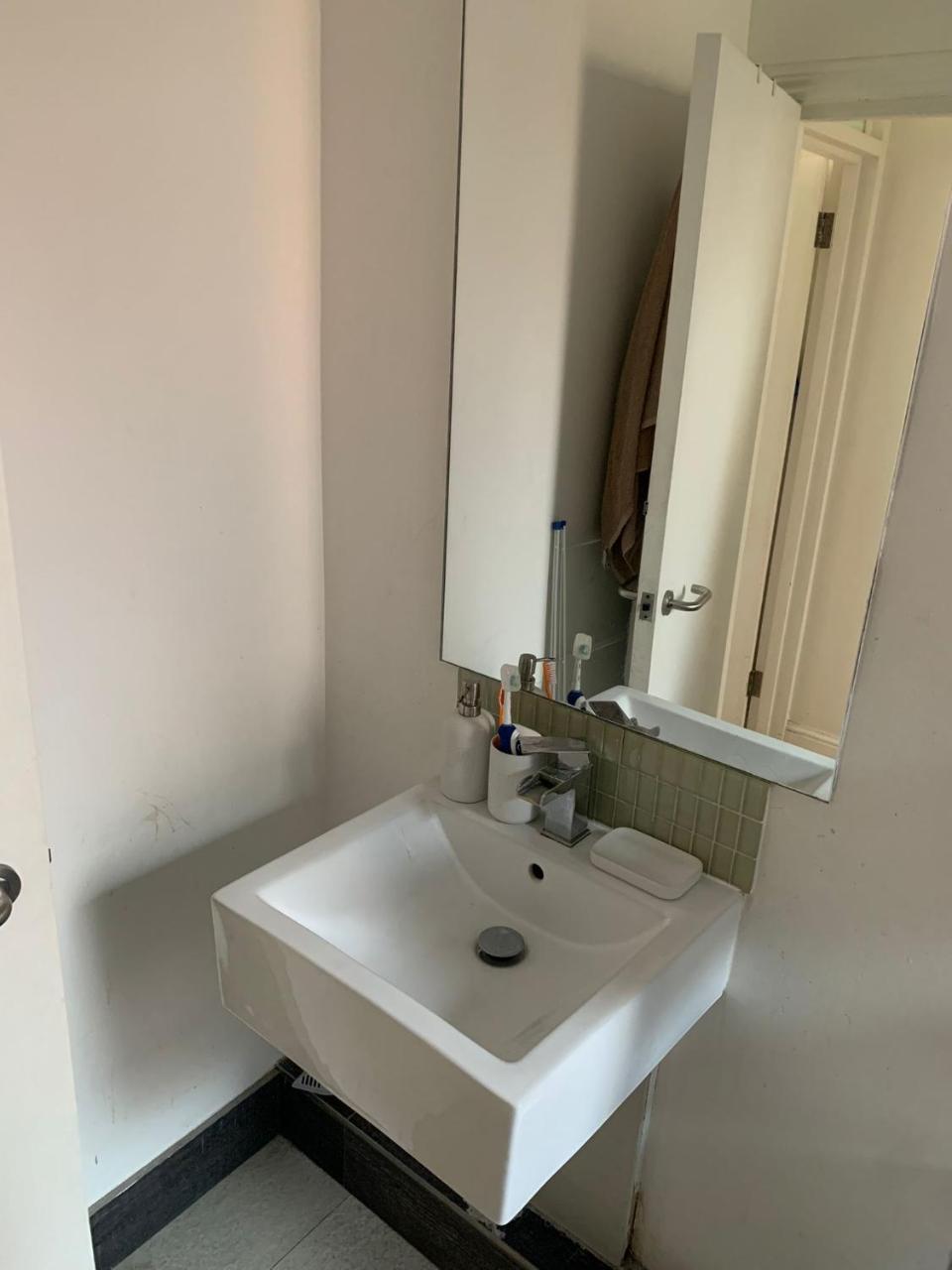 Clerkenwell Apartments by Dc London Rooms 1