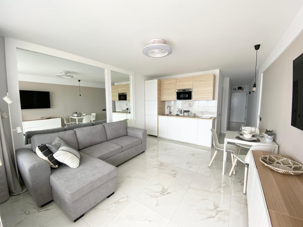 Sea View Terrace in las Americas 2