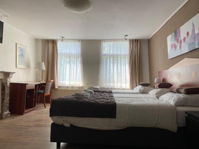 Hostel the Veteran (Adults Only) 2