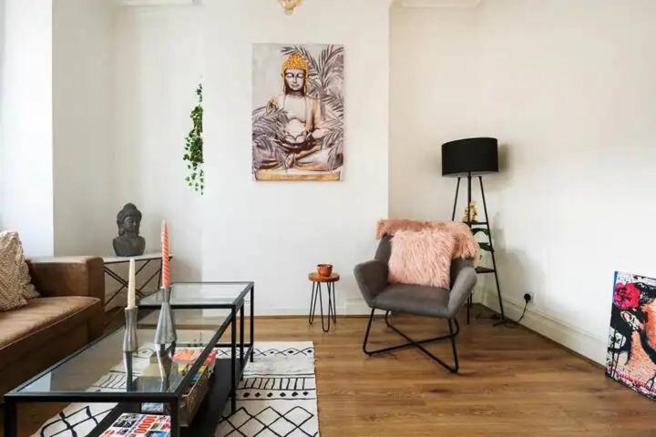 Alross Room with Breakfast 1