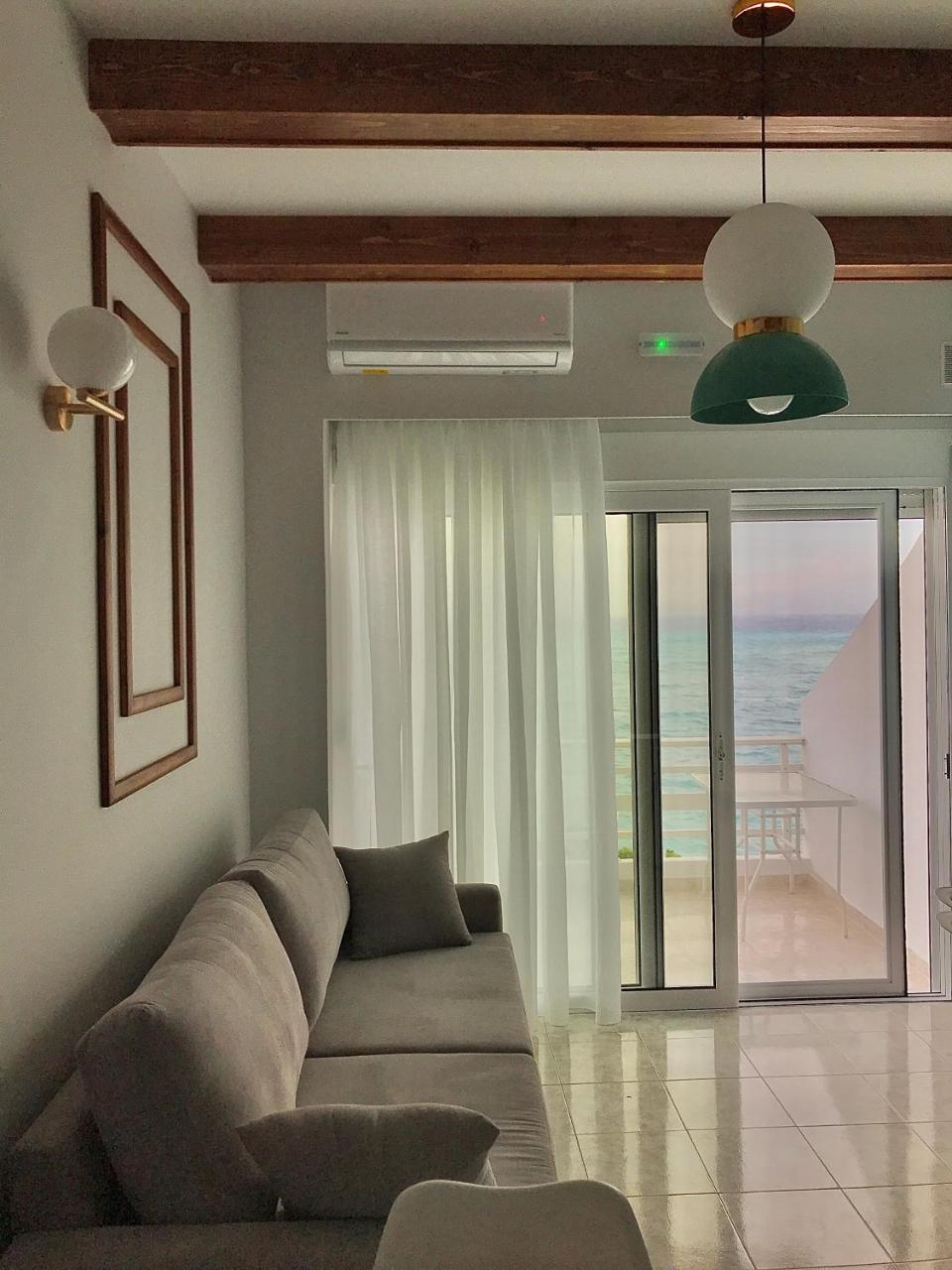 Skizenas Waterfront Apartments 2