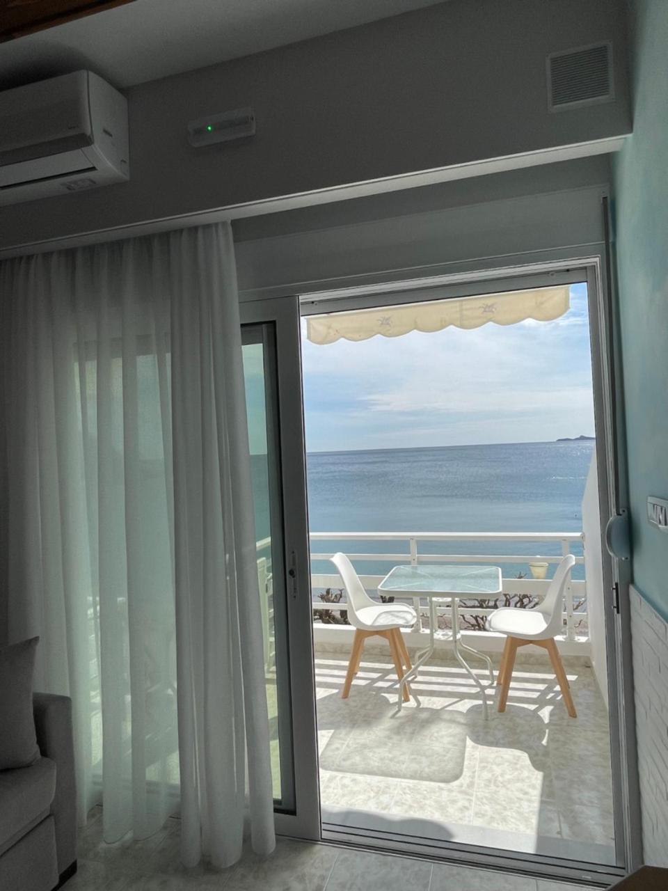 Skizenas Waterfront Apartments 1