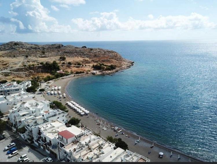 Haraki Style Studio Apartment 2