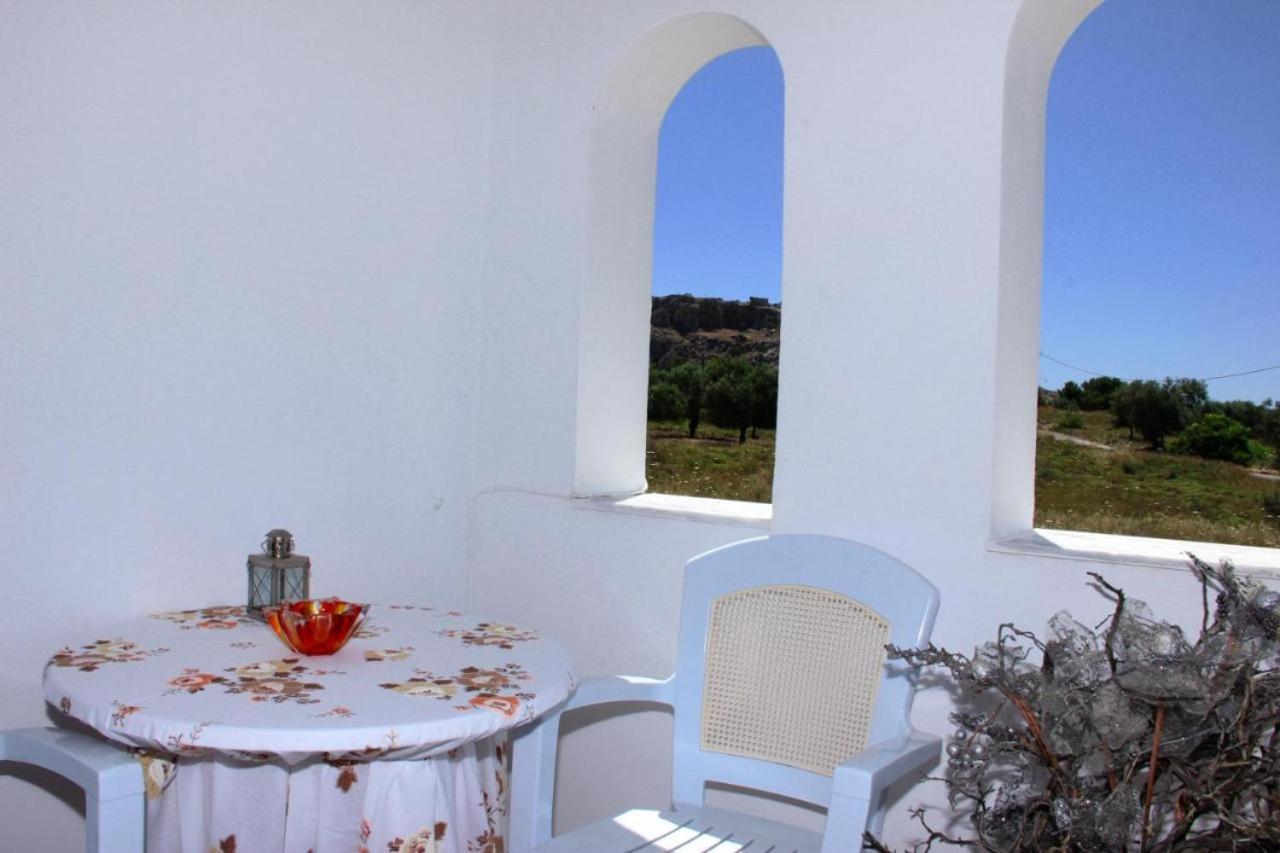 Harriet Studios Agathi 1