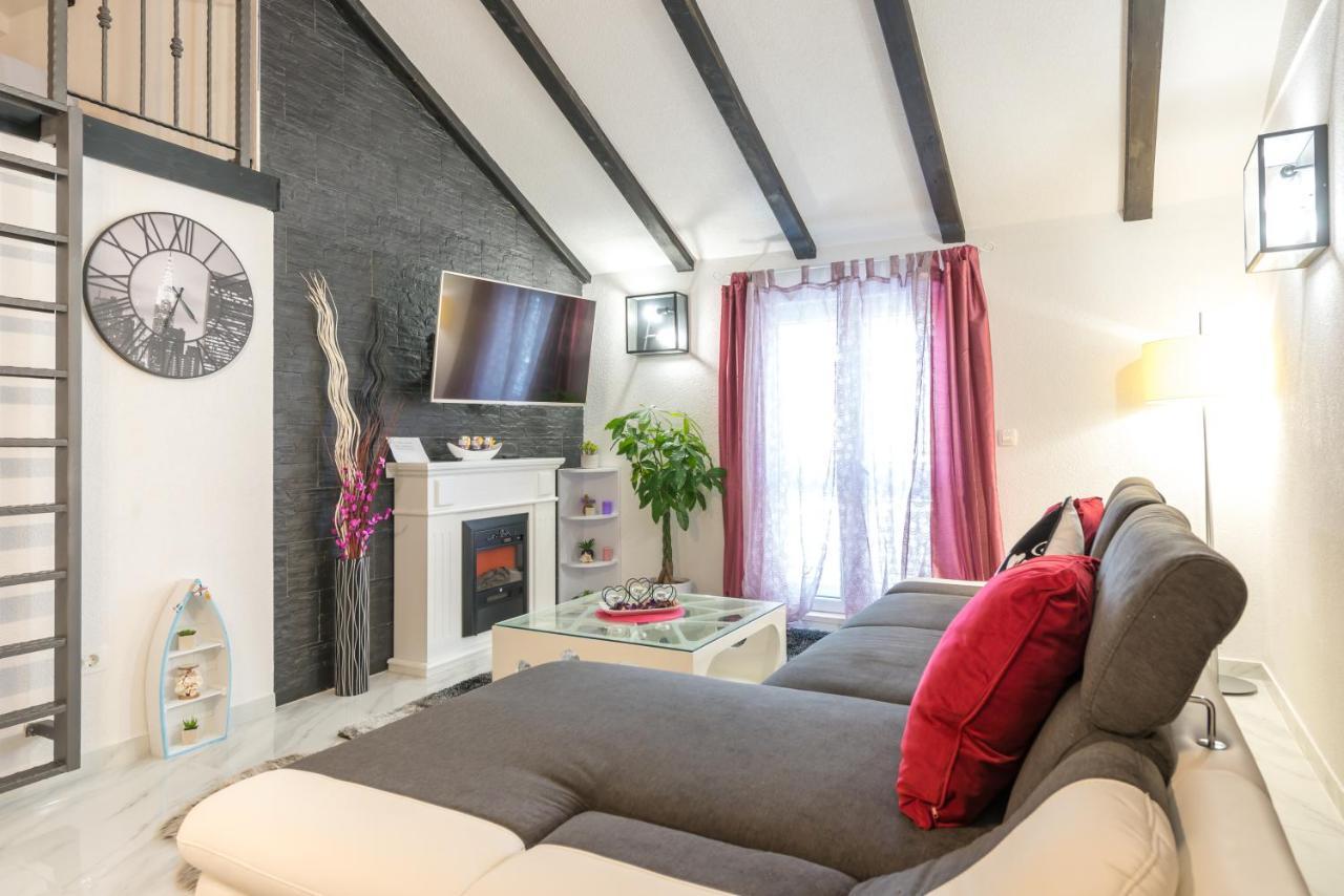 Tranquility And Nature in 4 Bedroom with Sea View 2