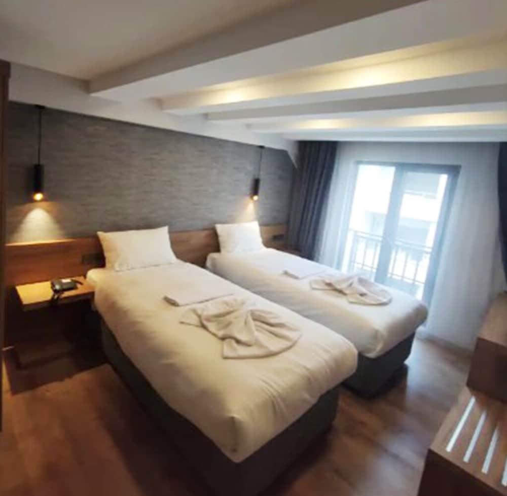 Azad Homes Unkapani 1