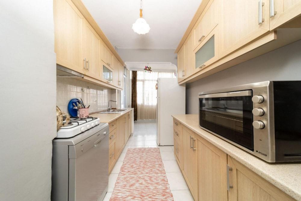 Colorful Flat Close To the Coast in Muratpasa 2