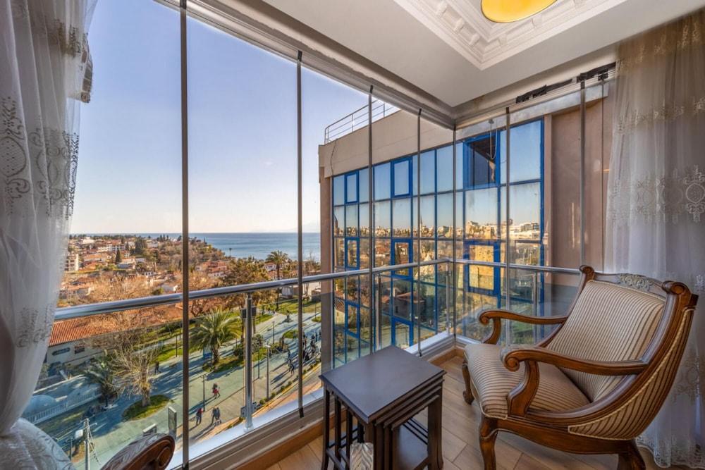 Lovely Flat with Sea View Near Beach in Muratpasa 1