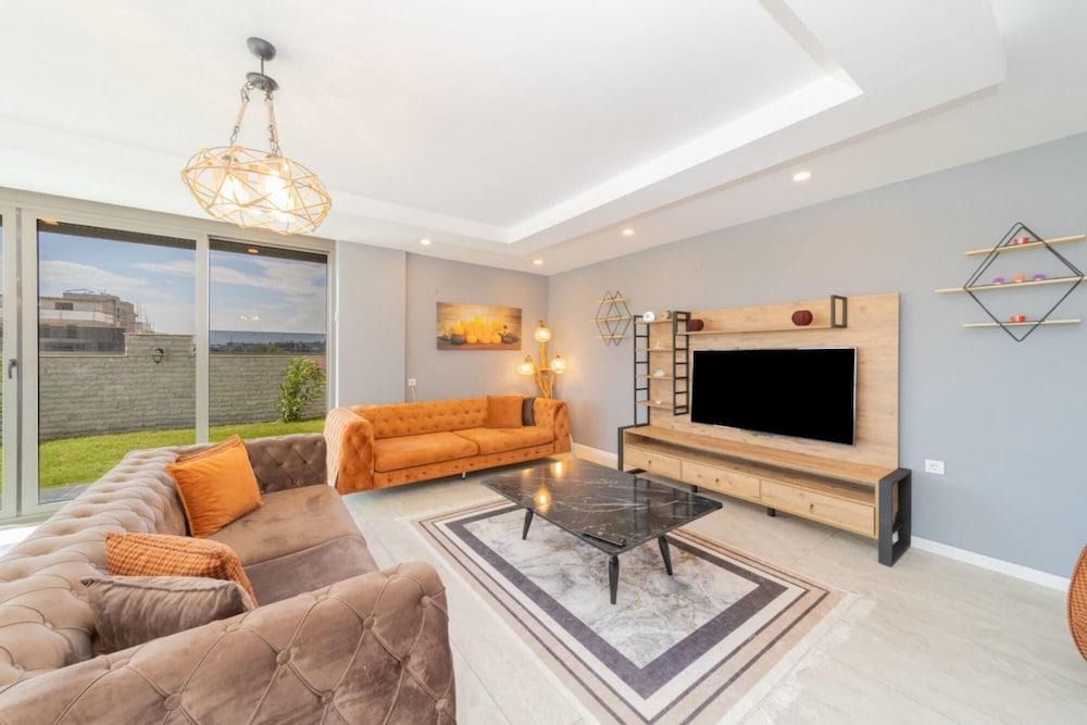 Luxury Villa with Private Pool Close To Lara Beach