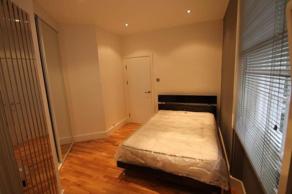 Lovely One Bedroom in the Heart of London 2
