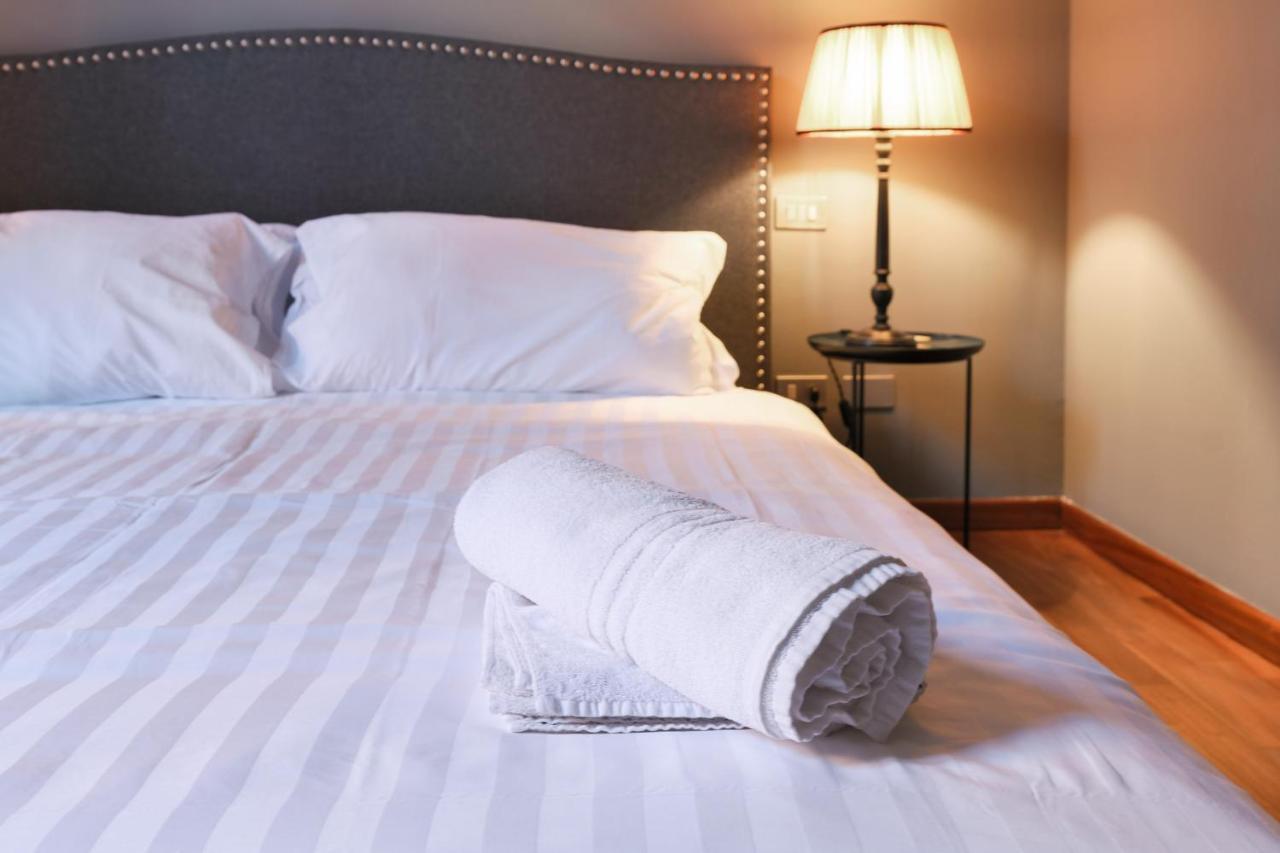 Elegant Sempione Apartment 1