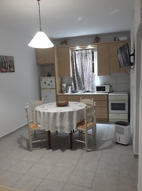 Zolfo Antico Beach Apartment Perissa 2