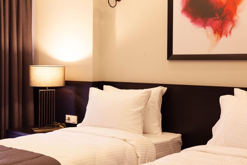 Lilium Luxury Suites 2