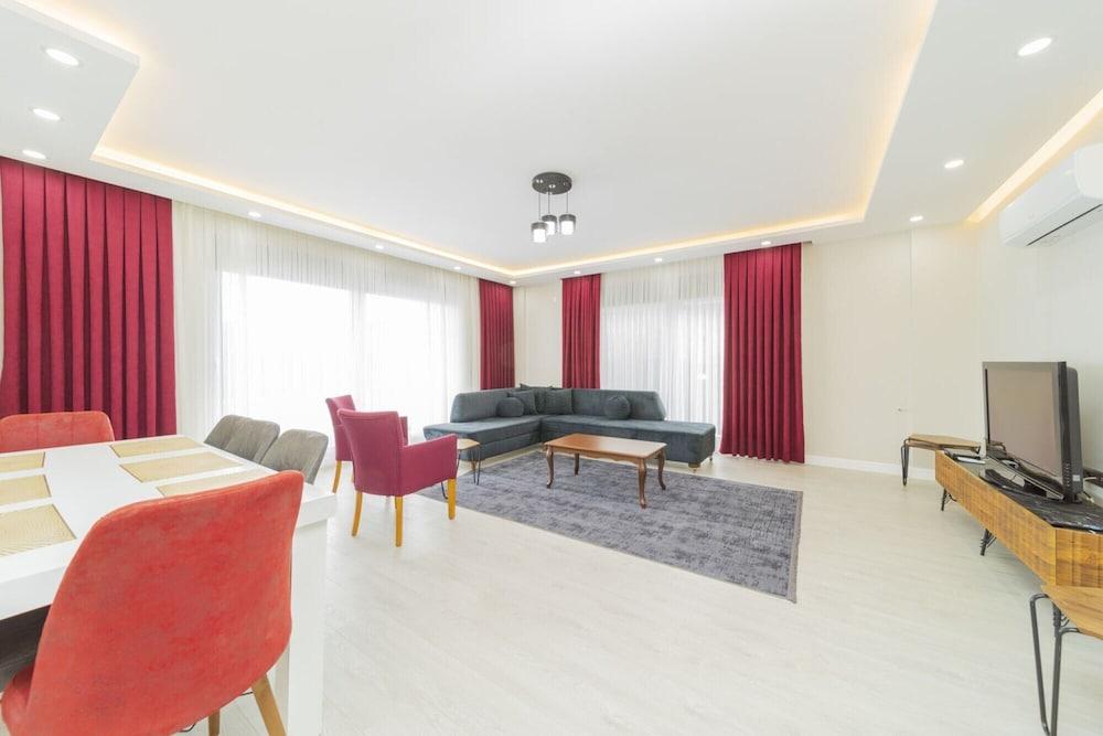 Villa with Pool Garden And Terrace in Antalya