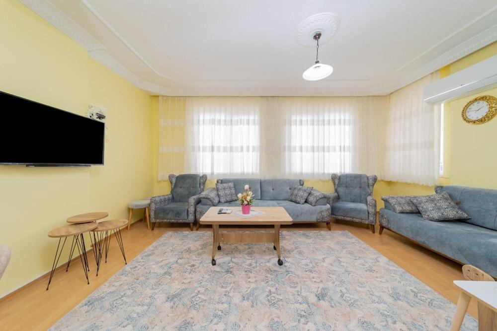 Central Fully Furnished Flat in Antalya Kepez 1
