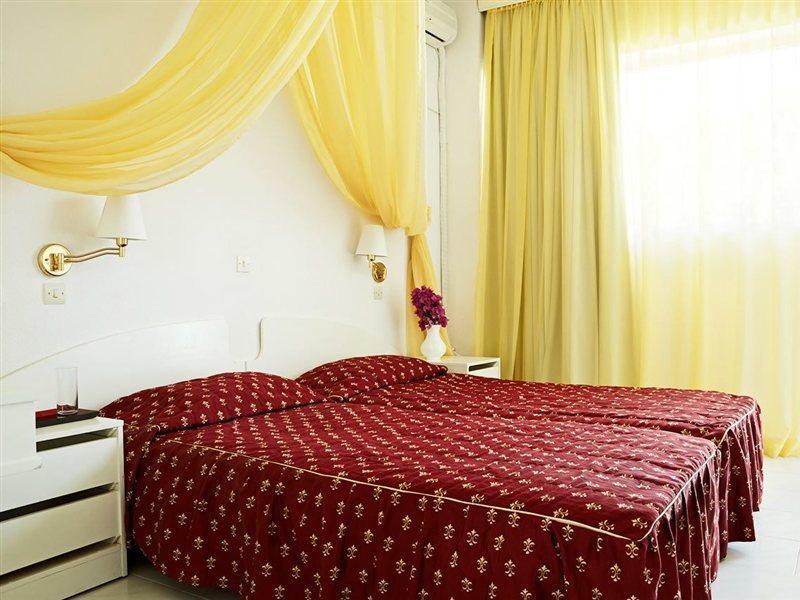 Castello di Rodi Hotel 1