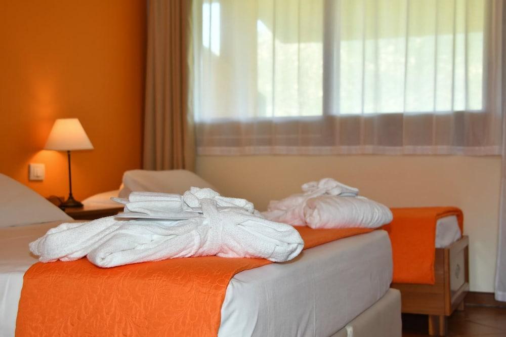 Ih Hotels Villasimius Le Zagare Resort 2