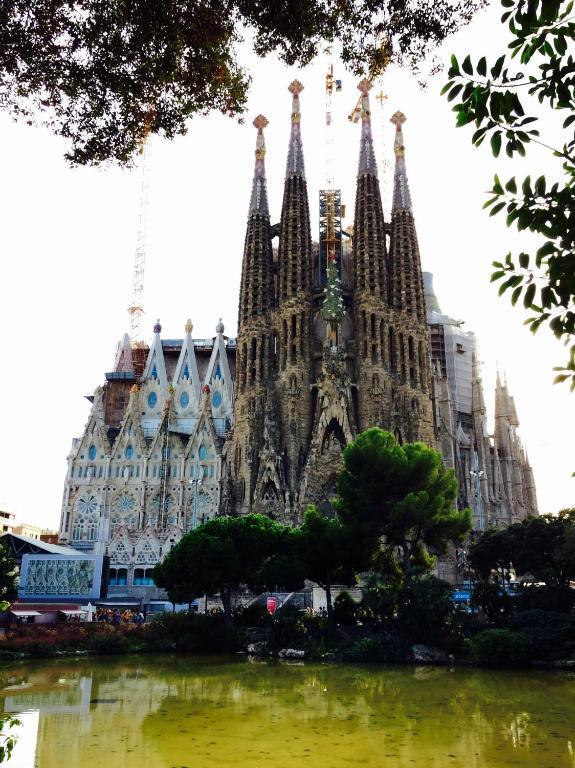 Apartments Sfamilia Barcelona 2