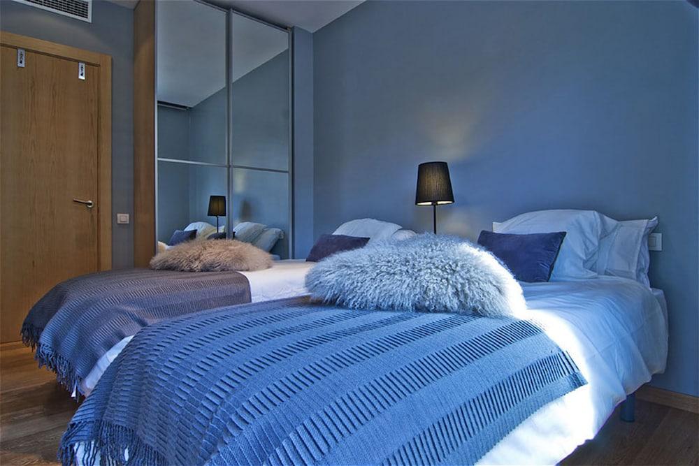 Msb Gracia Pool Terrace Center 2