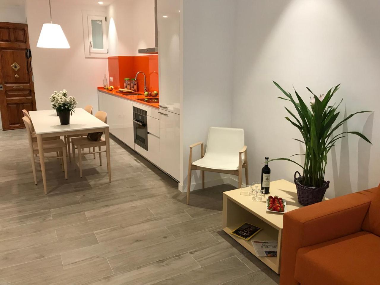 Cosmo Apartments Marina Auditori 2