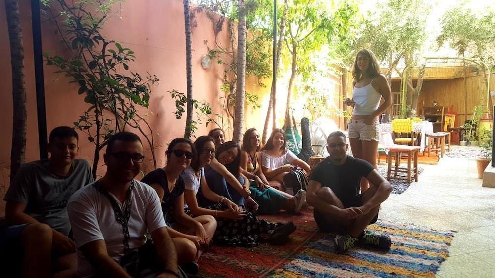 Hostel Villa Red City