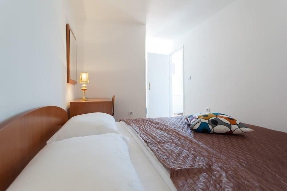 Apartments Cable Car 1