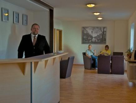 Hallbergerhof Hotel & Hostel 1