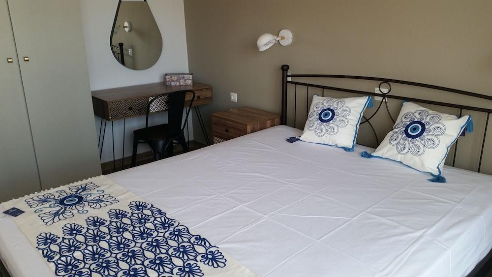 Ria's Deluxe Apartments (Adults only)