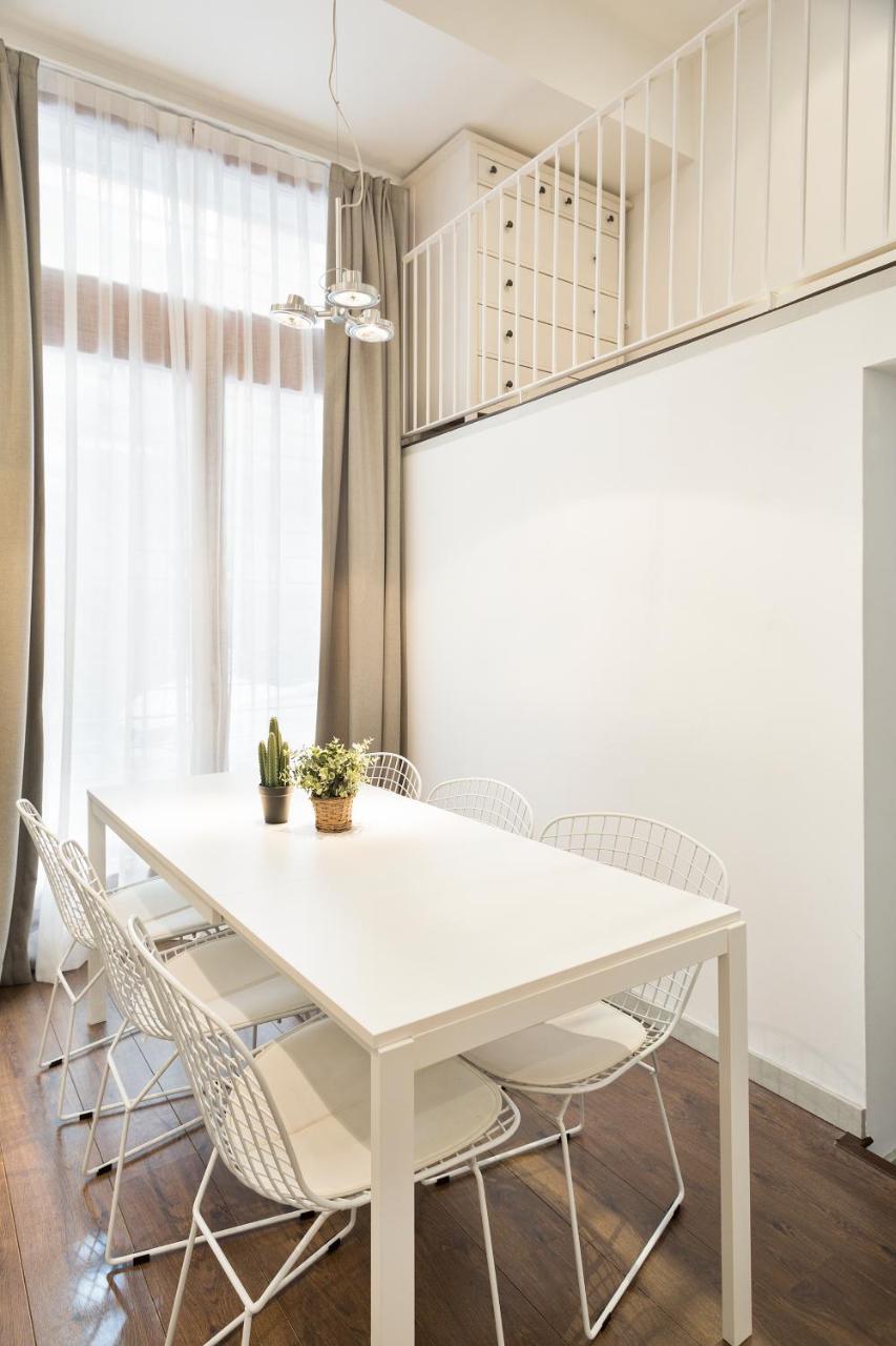 Uma Suites Barceloneta Beach 1