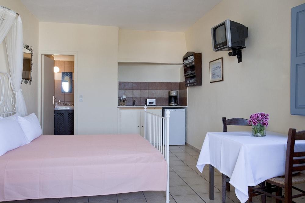 Aspa Studios & Apartments (Adults only) 2