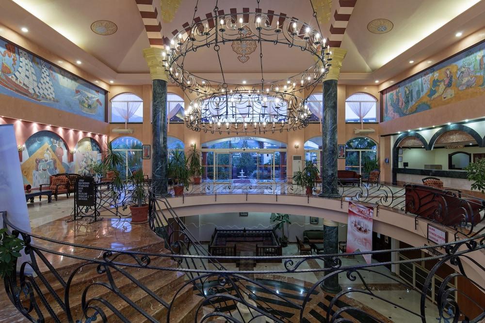 Larissa Sultan's Beach 1