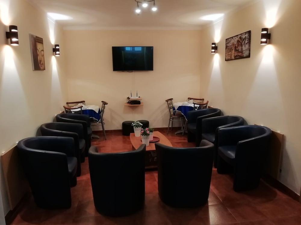 Pensao Residencial Camoes (Adults only) 1