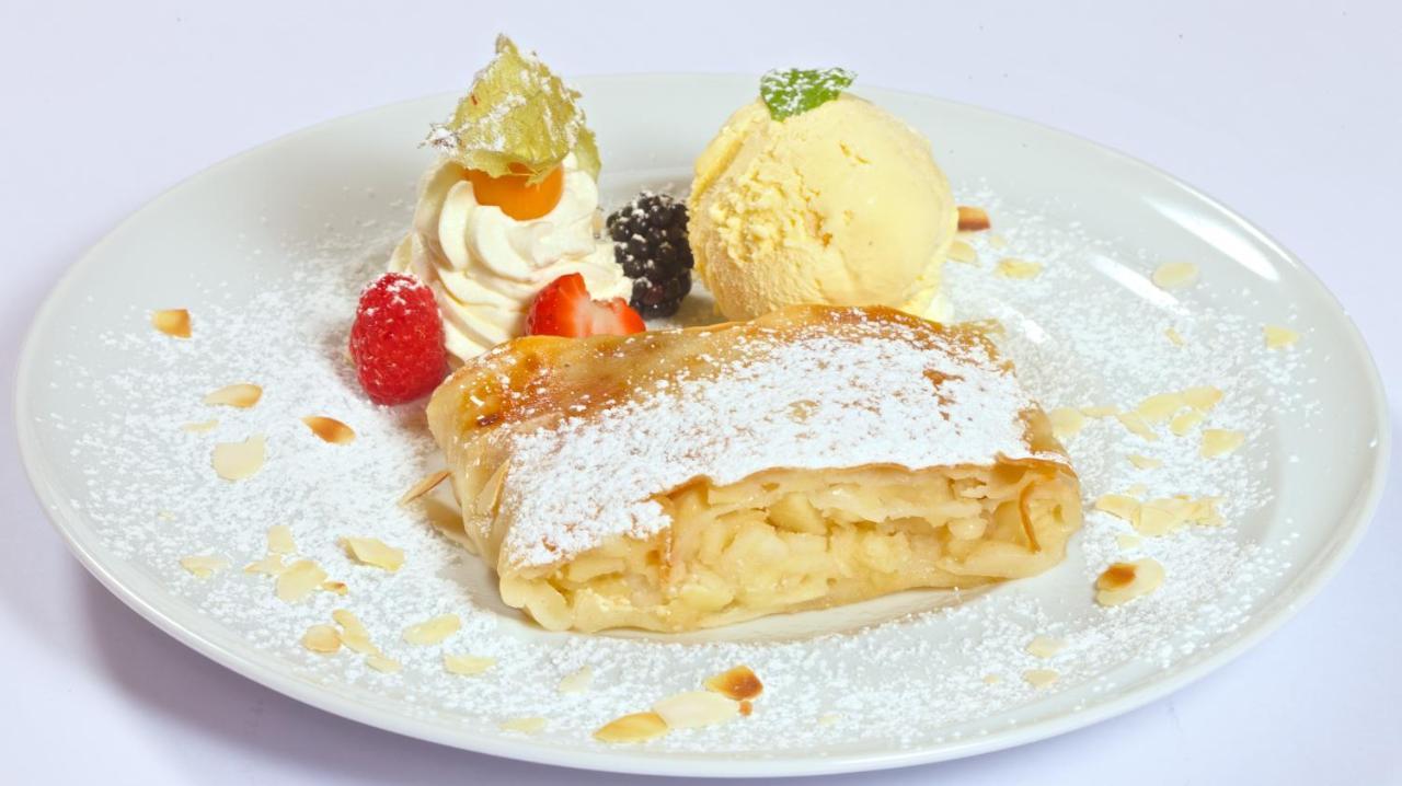 Hotel-Gasthof Zur Muhle 2