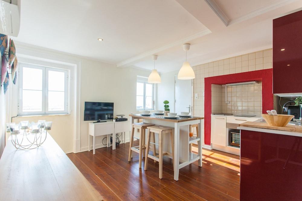 Casa Atalaia by All in Lisbon