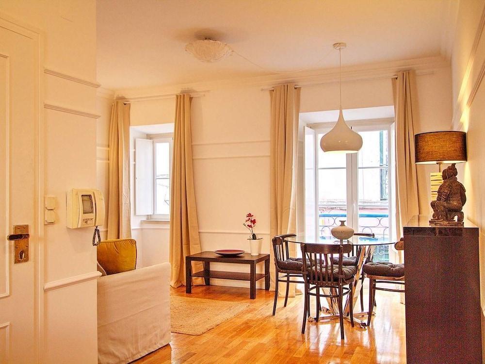 In the Heart of Bairro Alto-Live Like a Local