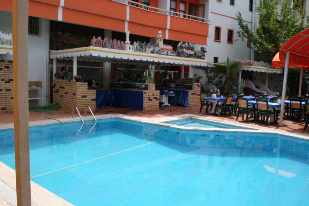 Vois Kemer Hotel