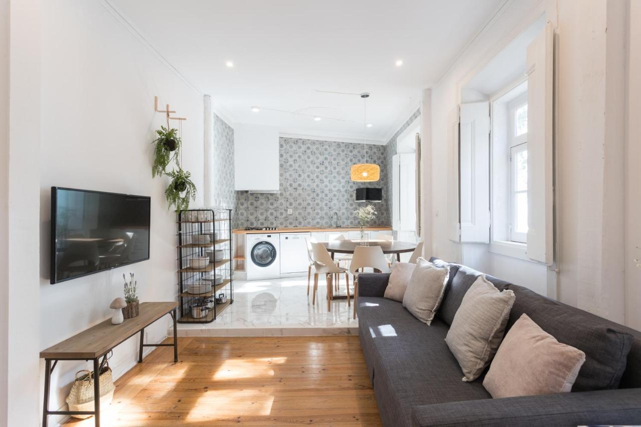 Alfama Tale 4 Bedroom Apartment Wtih River View, by Lu Holidays 1