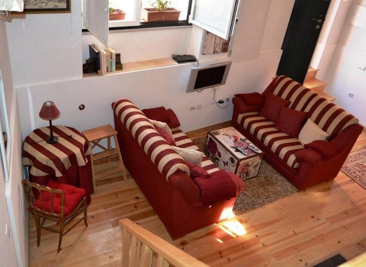 Bairro Alto House, by Timecooler