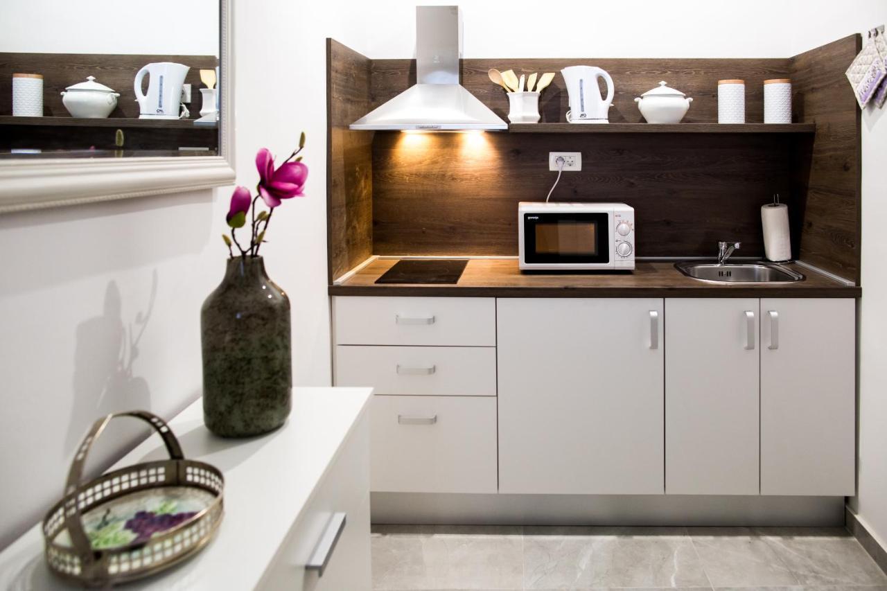 Apartment Niko 5 Min To Center 2