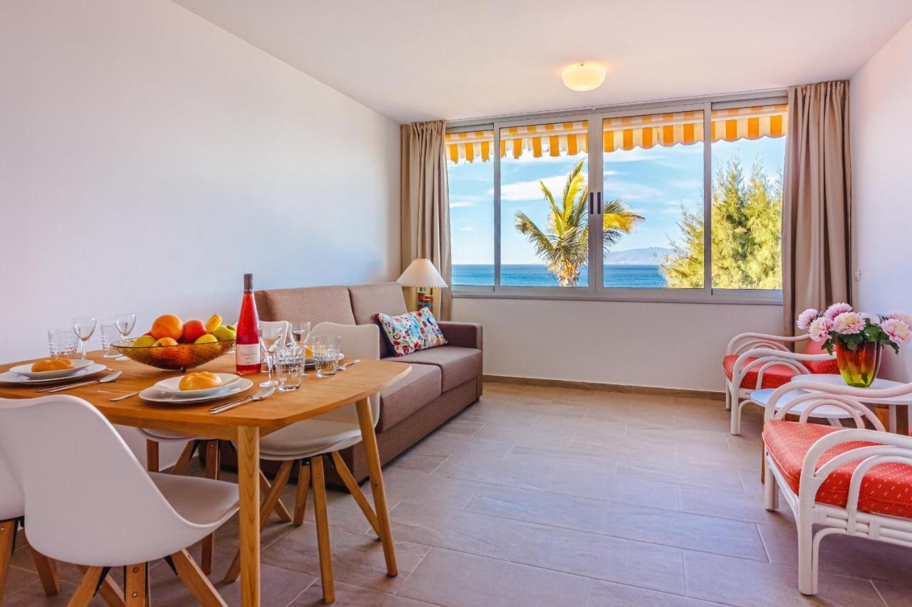 Sueno Azul Front Mer