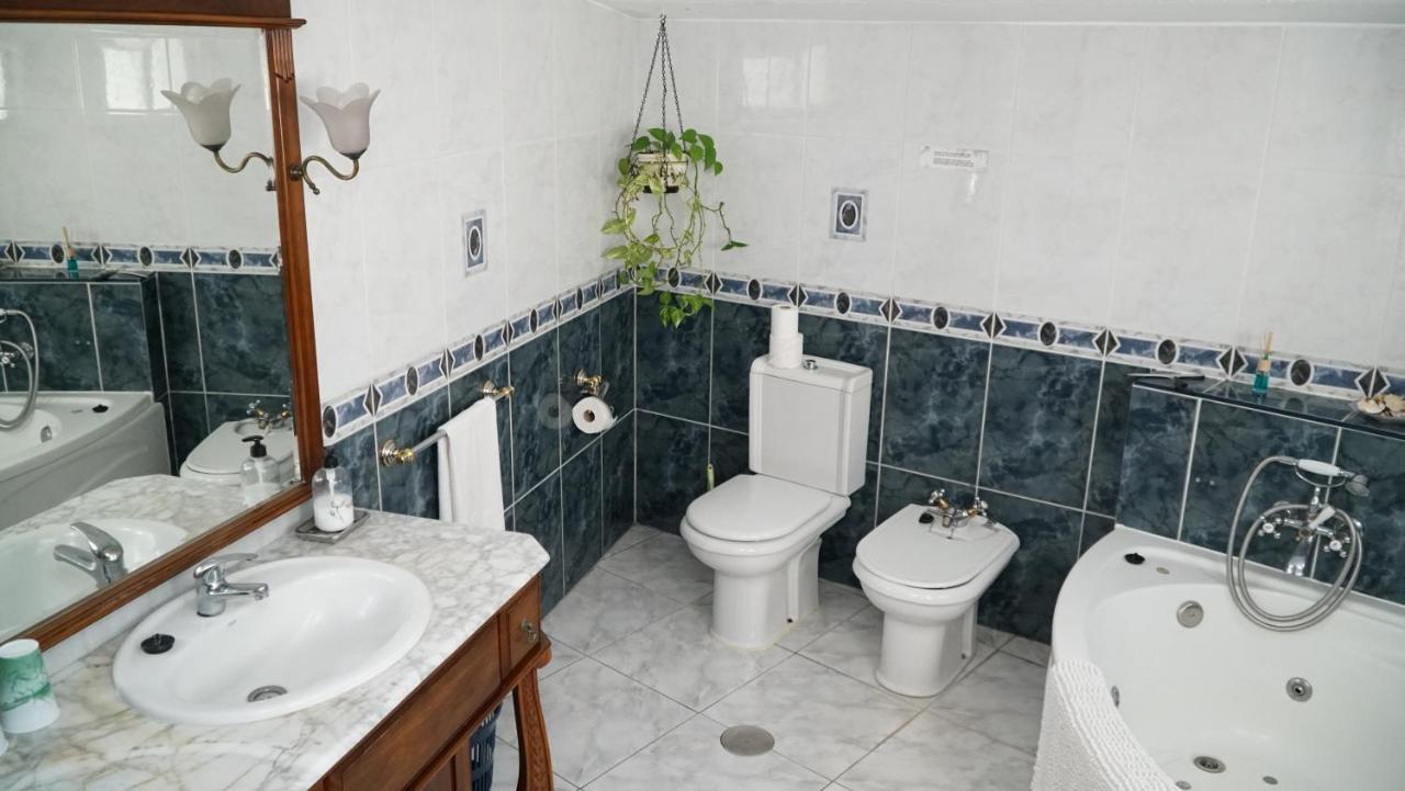 Detached Villa, Private Pool Only 10 Minutes To Beaches 2