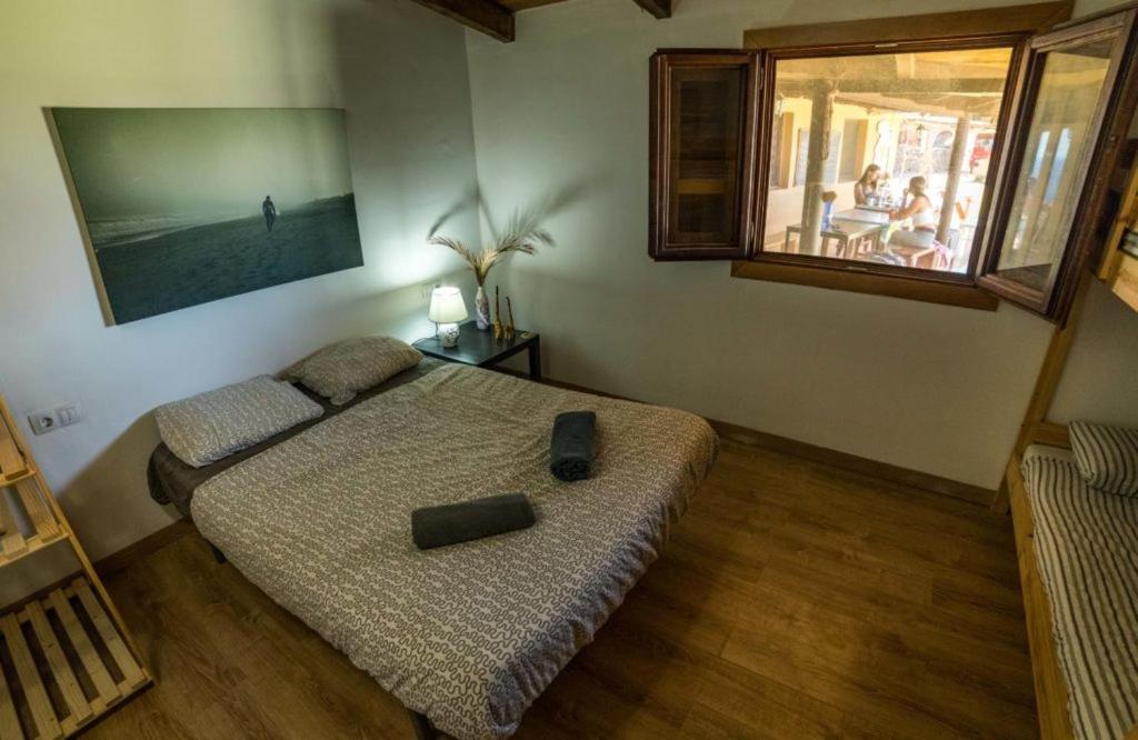 Twin Fin Surf Camp (Adults only) 1