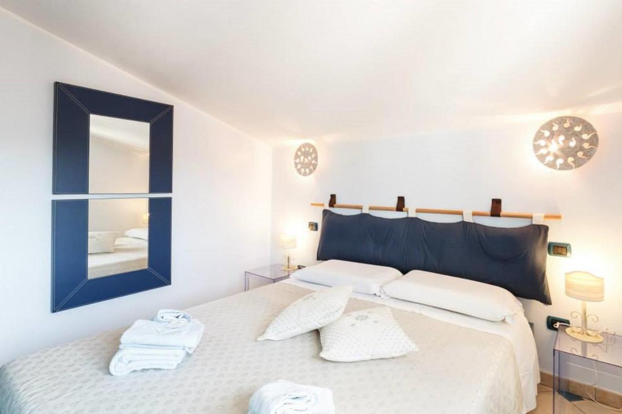 Giaco's Apartments 1 1