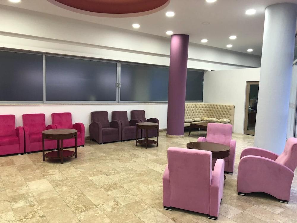 Monna Roza Beach Resort Hotel 2