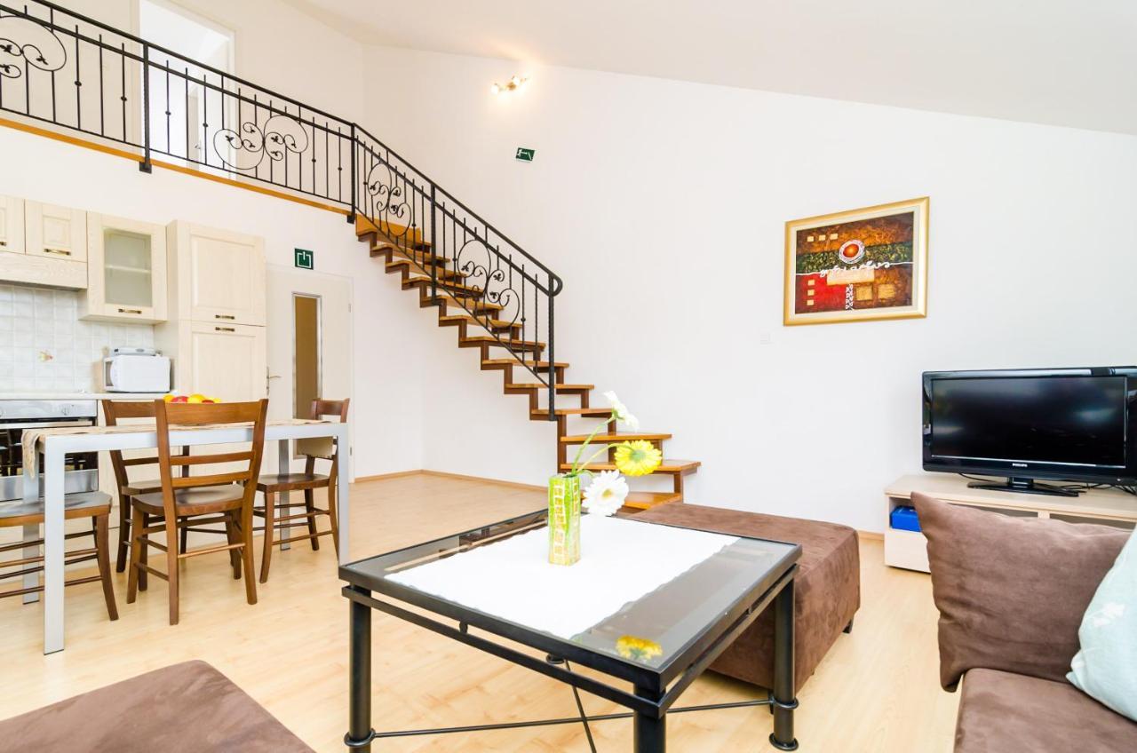 A2- Dream, Separate Entrance, in a Stone-Built House, Close To the Sunset Beach