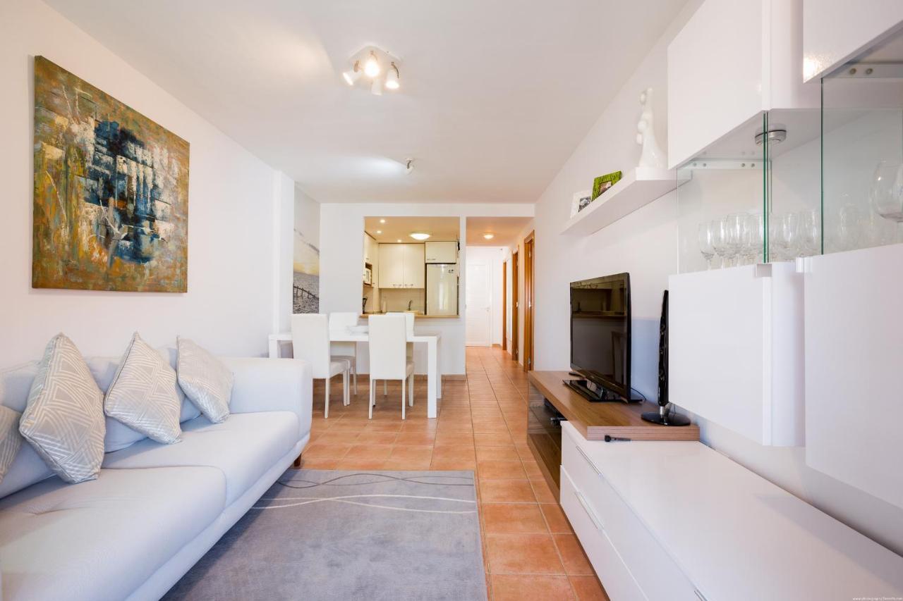 Go2tenerife Apart'tera Solarium, Terraces, Swimming Pools & Parking 2