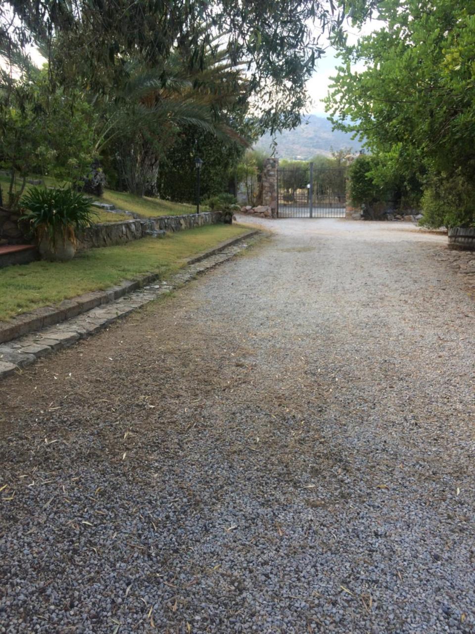 Graziosa Casa Immersa Nel Verde 1