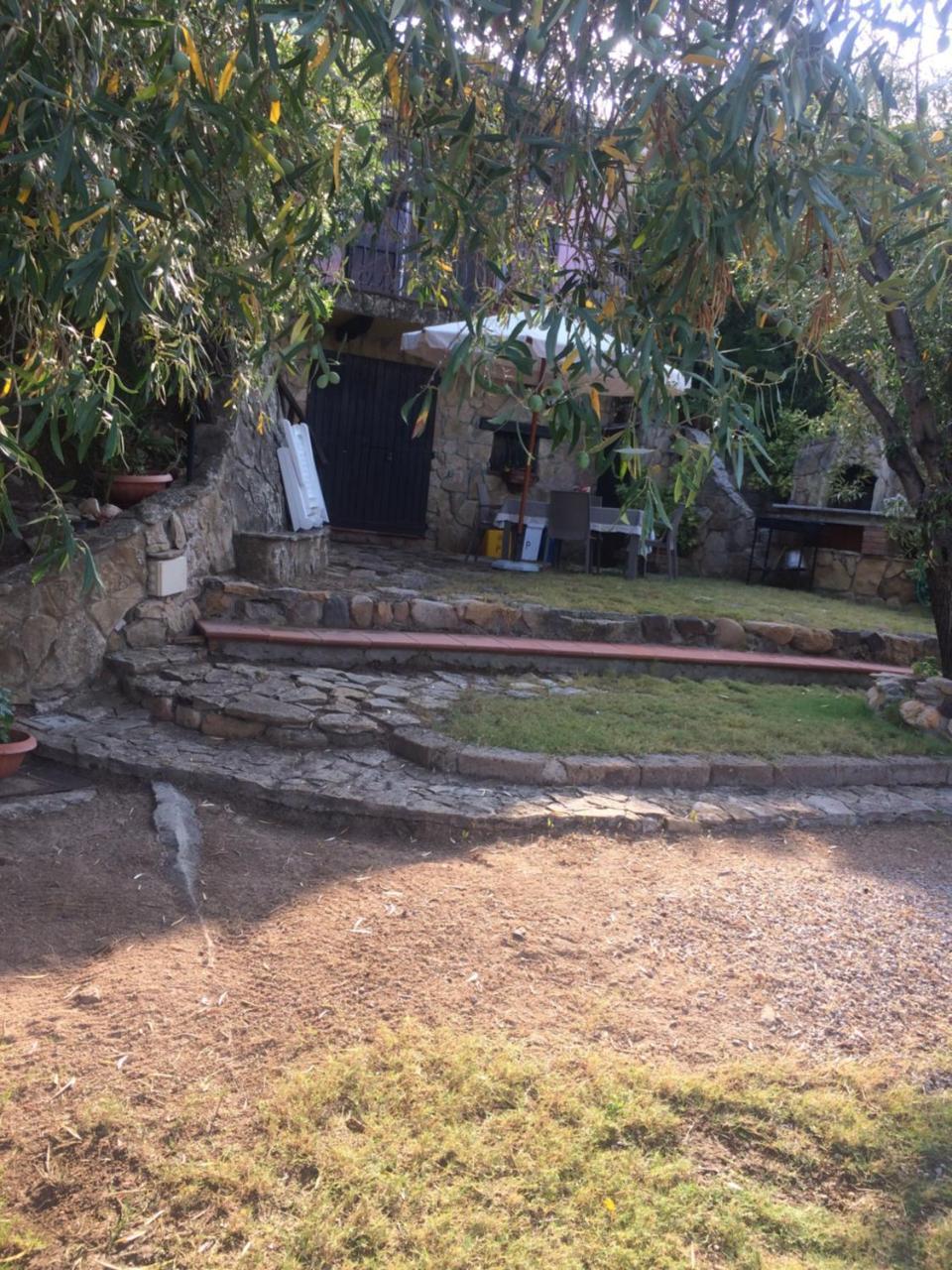 Graziosa Casa Immersa Nel Verde 2